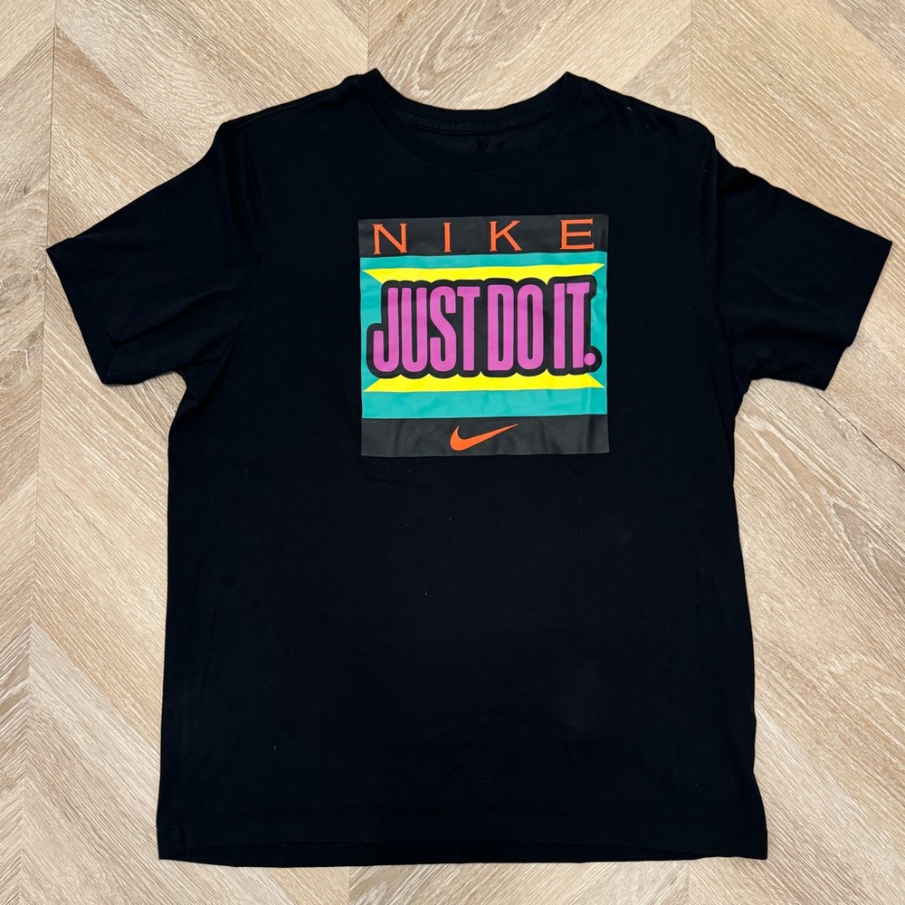 Nike Graphic T-shirt